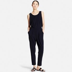 Uniqlo Women's Black Crewneck Jumpsuit Sleeveless Elastic Waist w/ Pockets- L
